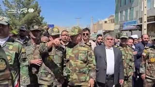 تشییع شهید محمد سلیمی در سرپل‌ ذهاب - بقعه احمد بن اسحاق(ع)