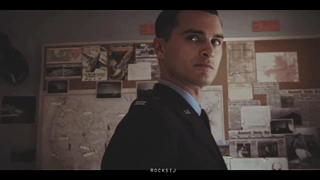 ی میکس خععلی قشنگ از دکتر هاینک و کاپیتان کوئین~♡^♡~(سریال پروژه ی کتاب آبی)(کپشن اختیاری)