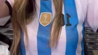 آموزش تعمییر گوشی های سامسونگ و اپل توسط خواننده اسرائیلی...