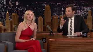 Sansa vs. Daenerys: Sophie Turner Blames Emilia Clarke for Game of Thrones Coffee Cup-gate