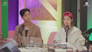 برنامه ی تو در رادیو [You in Radio] با حضور پارک بوگوم و آیو با زیرنویس فارسی پارت اول