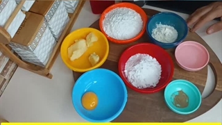 صفر تا صد شیرینی خشک رو بهت یاد میدم و با پشتیبانی دائمی که دارم همیشه کنارتون هستم تا زمانیکه کاملا حرفه ای بشید 