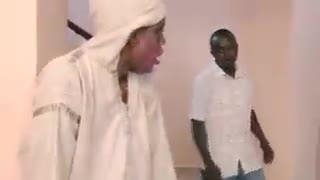 سر سفره بسم‌الله  بگید