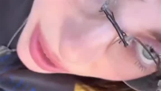 Билли Айлиш, вау