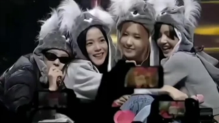 سلام بلینکا ♡ کامنت بزارین ببینم حالتون چطوره؟