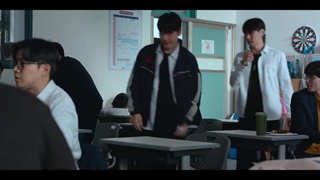 سریال کلاس قهرمان ضعیف فصل دوم قسمت1بازیرنویس