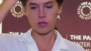 من اگه یه روز آدم معروفی بشم:(همچنان گدا میمونم)