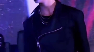 ...Hyunlix _ نظرتون درباره نگاه های هیونجین چیه؟