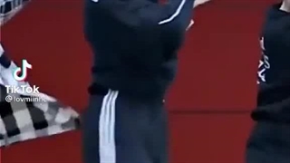 تقدیم به ♬ Aylin-d-e Handerson به معنای واقعی مهلبونمممممممممم خیلی دوست دارمممم ایلینییییی