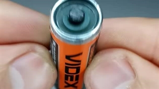 چگونه فندکی از باطریهی تمام شده درست کنیم