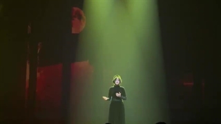 خوانندگی _سحر_محمدی در کنسرت نمایش سیصد در لس آنجلس(480P)_1