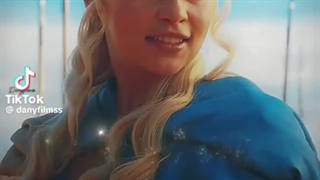 Эмилия Кларк