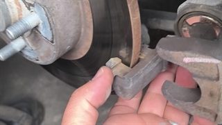 باز کردن لنت ترمز ماشین چینی قسمت 2