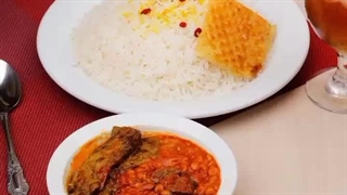 رستوران سنتی گلپونه