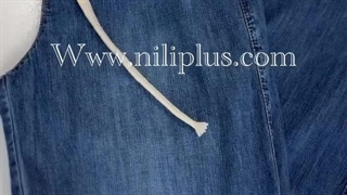 مدل‌های جدید شلوار لی کاغذی برای سال 2025: ترندهای جذاب