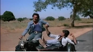 ترانه خوانی آمیتا پاچان در فیلم بسیار زیبا و خاطره انگیز شعله