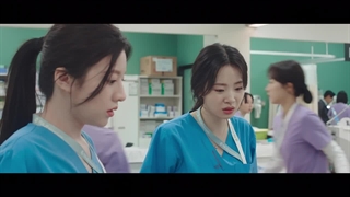 قسمت دهم سریال دفترچه راهنمای رزیدنت با زیرنویس فارسی اضافه شد با کیفیت 720