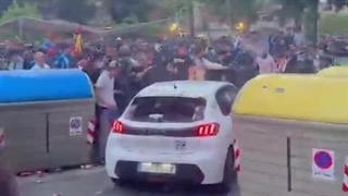 حادثه بیرون از ورزشگاه
