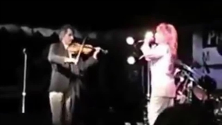 ویولن استاد فرید فرجاد، آواز بانو شهلا سرشار، مجنون نبودُم