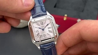 ساعت کارتیه د موند کوچک نقره ای بند سرمه ای cartier-santos-dumont