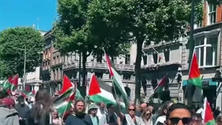 جمعیت شارژ شده دوبلین در حمایت از حماس !!