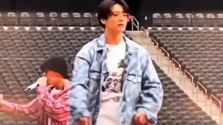 کلیپ جونگکوک :: حسابت نمیکنم چون...