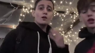 ولی یاشار قبل سیچکات(گرگعلی) خیلی مادر نبود؟