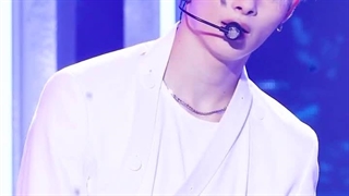 فنکم نیکی اجرای اهنگ bad desire در music core