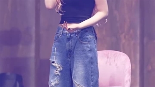 لیز آیو و کاورش از آیو/(love wins all)