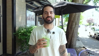 چیز هایی که منو و کوروش تو کیفمون نگه میداریم | فیلم میا | میا