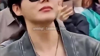 چهارتا لایو امروزو براتون میزارم... ترجمه هاشونو هم به مرور اضافه میکنم براتون