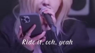Rose singing 'Under the influence '#rose vocal #rose #blackpink #shortvideo #viral