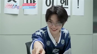 برنامه in's eyes all in با حضور جونگین + زیرنویس فارسی آنلاین