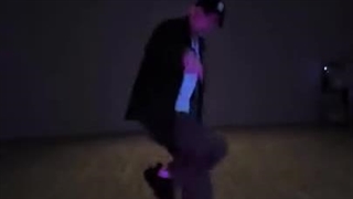 درحال حاضر فقط می‌خوام یه رفیقم بیاد بغلم کنه.چراااا مننننن.وای دلم گریه میخواددددد دلم عشقمو میخواددددد دلم مینجی میخوادددد