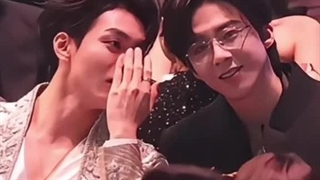 بچها اینجا جوزف تعریف بایلو رو به یونینگ میکنه و بعد هر دوشون چه قشنگ نگاهش میکنن (دلم آب شد)