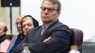 اسدی: کادرفنی به کارش ادامه می‌دهد