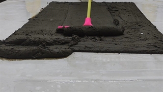 شستشوی سخت فرش کودک زیر گلز asmr