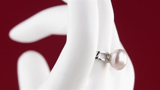 انگشتر مروارید مانا