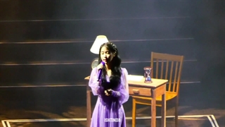 اجرای آیو کنسرت میلان/Autumn morning by iu