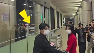 آهیون بیبی مانستر و پدرش