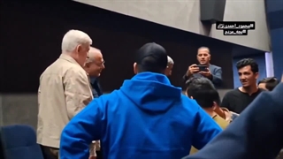 حضور محمود احمدی نژاد در اکران فیلم بچه مردم