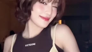 مینی Sugar on my tongue