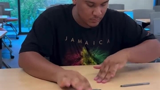 آهنگ زدن با دوتا خودکار