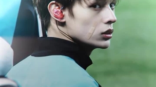 چهره جذاب جیمز عضو کورتیس وایرال شده^^