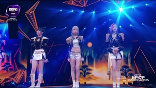 کاور What it sounds like و Golden از پاریتا و آهیون و رورا در مامای ۲۰۲۵