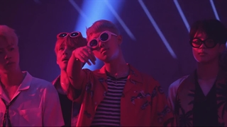 BTS (방탄소년단) '불타오르네 (FIRE)' Official MV