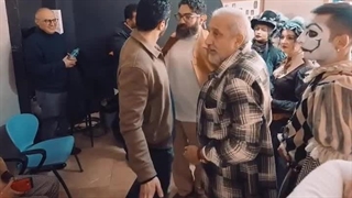 حضور سینا مهراد و علی زند وکیلی در پشت صحنه نمایش اولیور توئیست