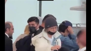 کیوتا..میدونستین وضعیت پای لینو وخیمه؟طوری که امروز توی فرودگاه روی ویلچر نشسته بود