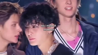 وایب همدیگرو میدن