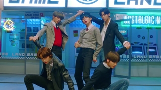 TOMORROW X TOGETHER '9と4分の3番線で君を待つ (Run Away) \[Japanese Ver.]' Official MV